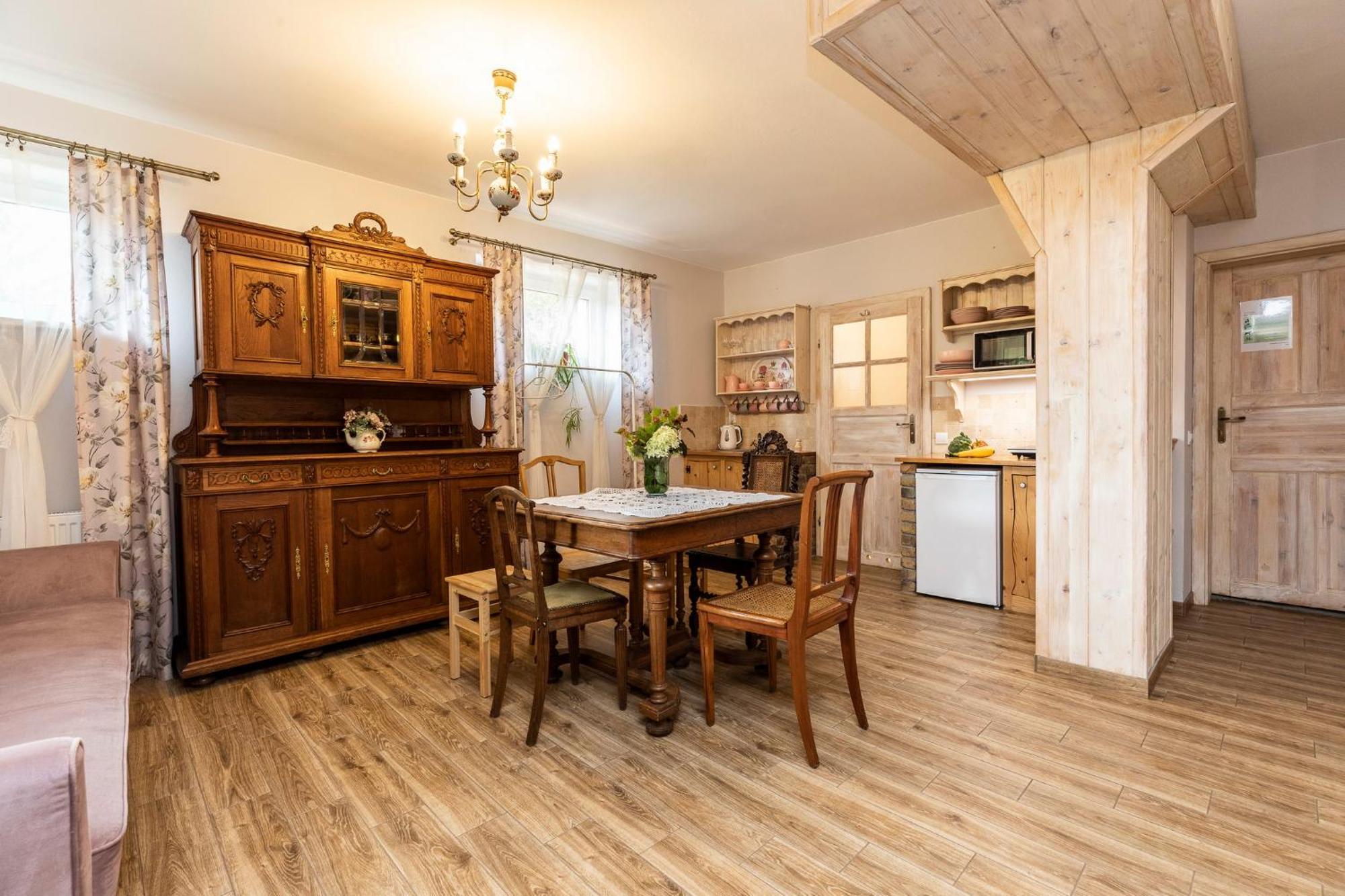 Apartamenty Zielona Owieczka 니에지차 자메크 외부 사진