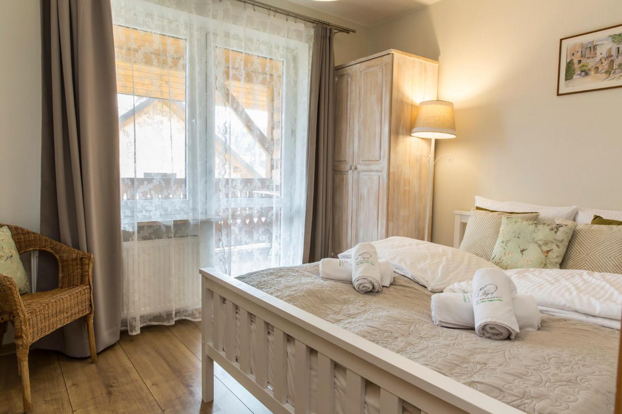 Apartamenty Zielona Owieczka 니에지차 자메크 외부 사진